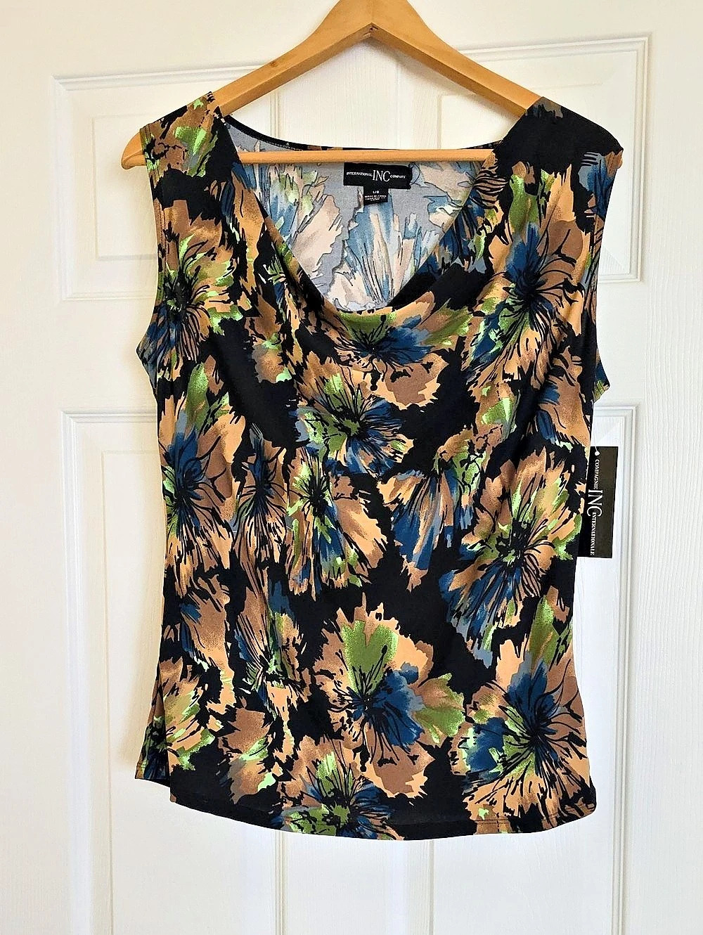 Floral Sleeveless Top in Black & Green NWT